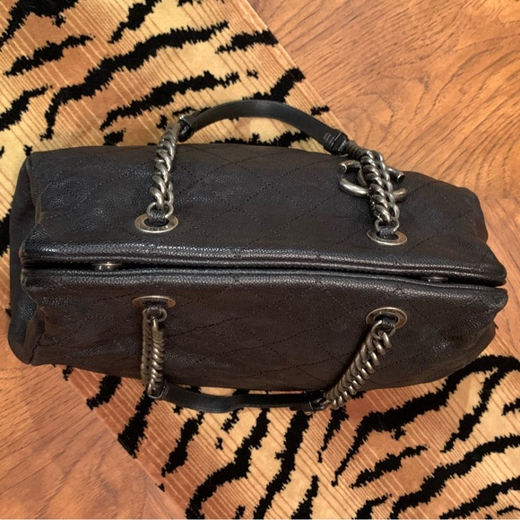 CHANEL Caviar Satchel w/
Gunmetal Hardware - Picture 3 of 16